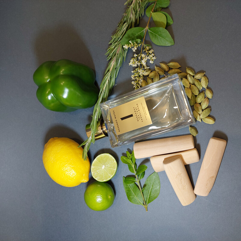 روزندو متئو 1: مرکباتی، آروماتیک و چوبی