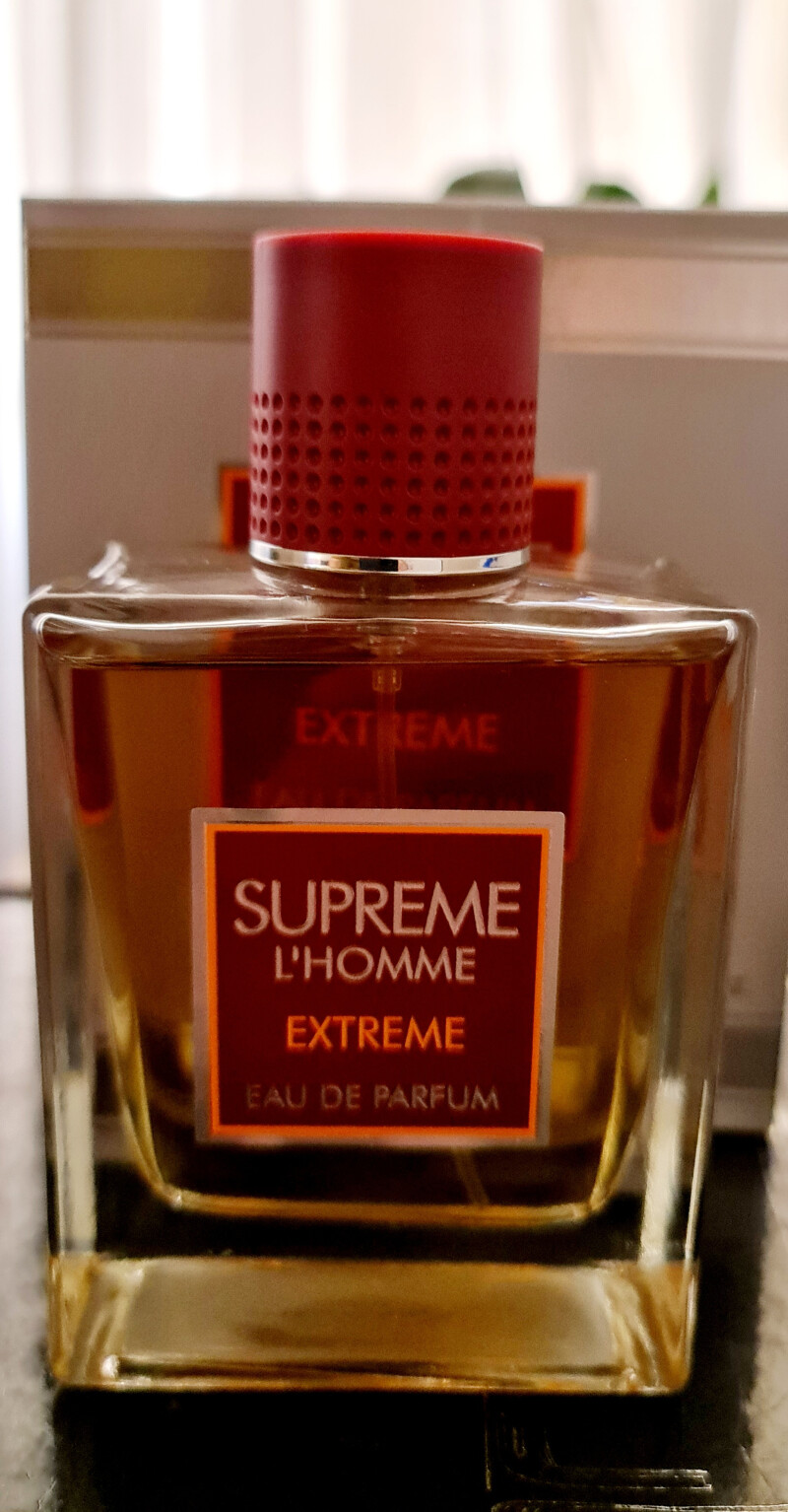 یک کولون خوب! فراگرنس ورد Supreme L'homme Extreme
