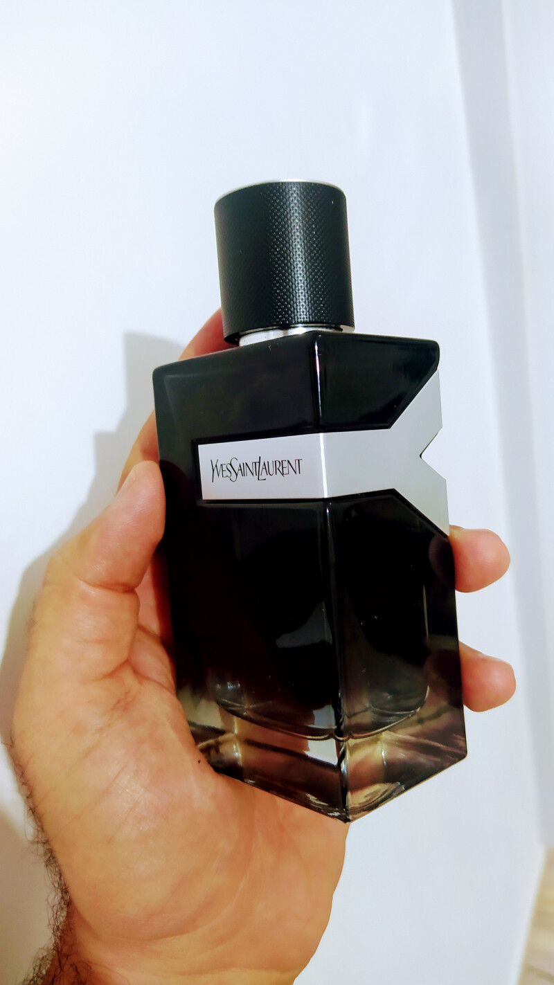 ایو سن لورن