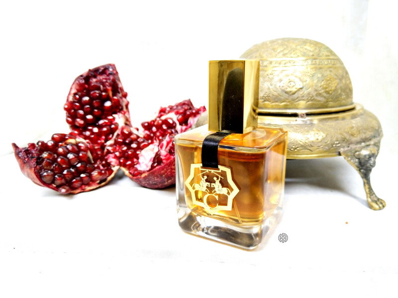 روایتی جذاب و زیبا با محوریت بوی گل رز ❣️