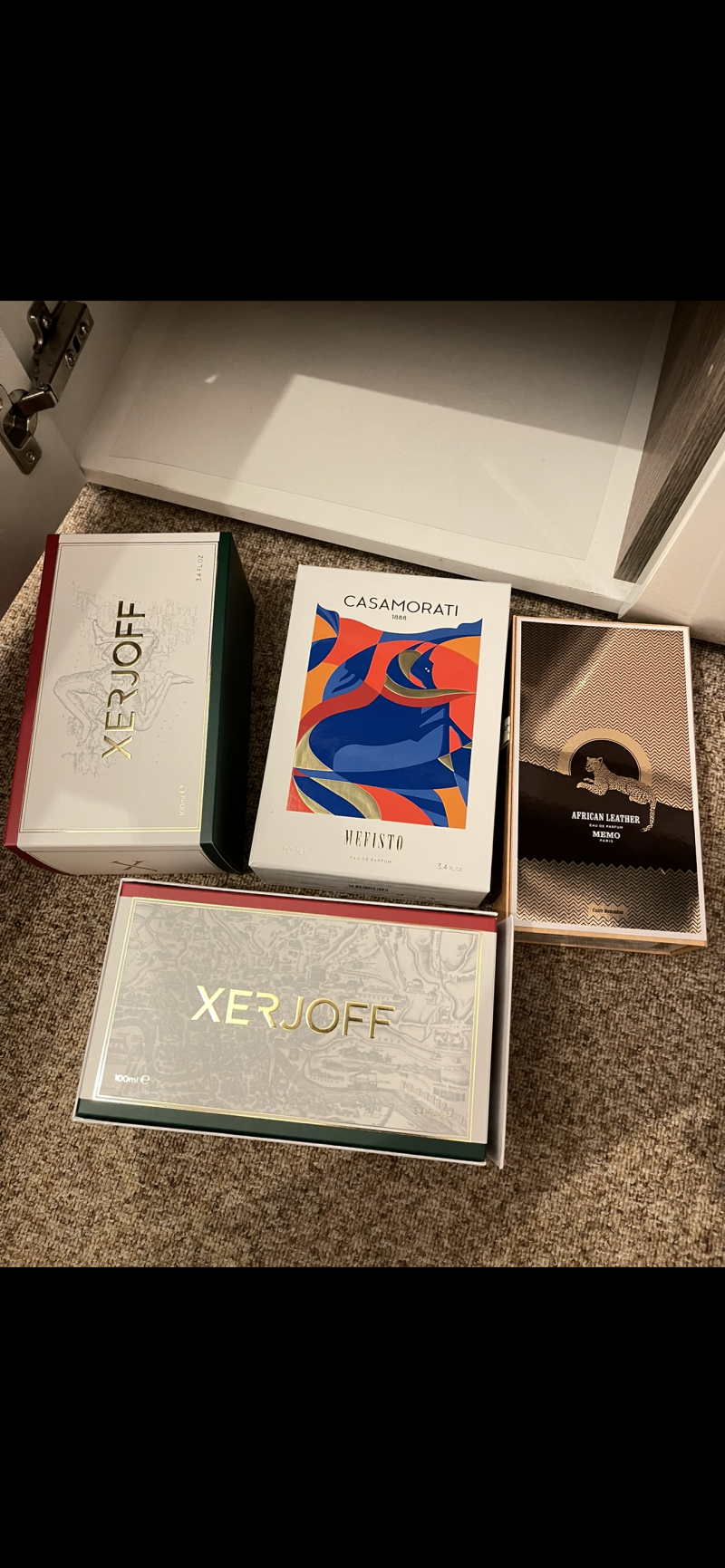 همیشه مجرم به محل جرم برمیگردد :)