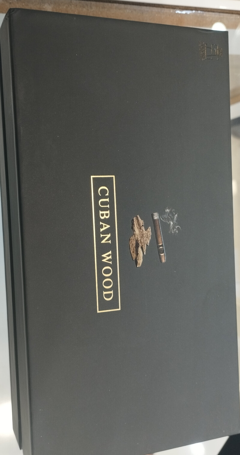 عطر خوشبو و تنباکویی کوبان وود 