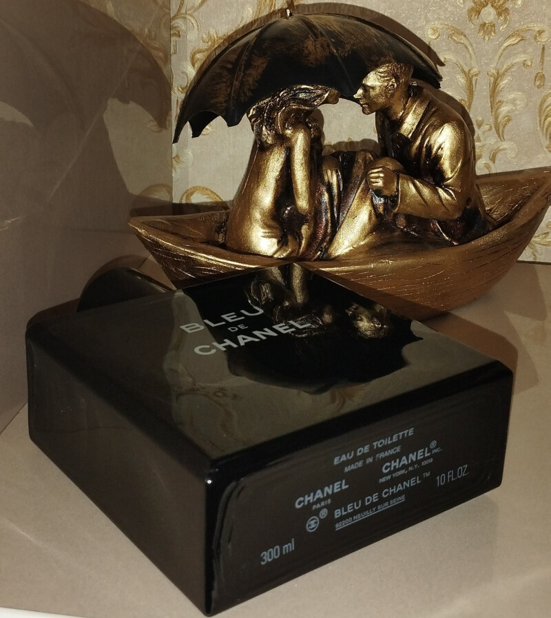 سایه ی عشق.....