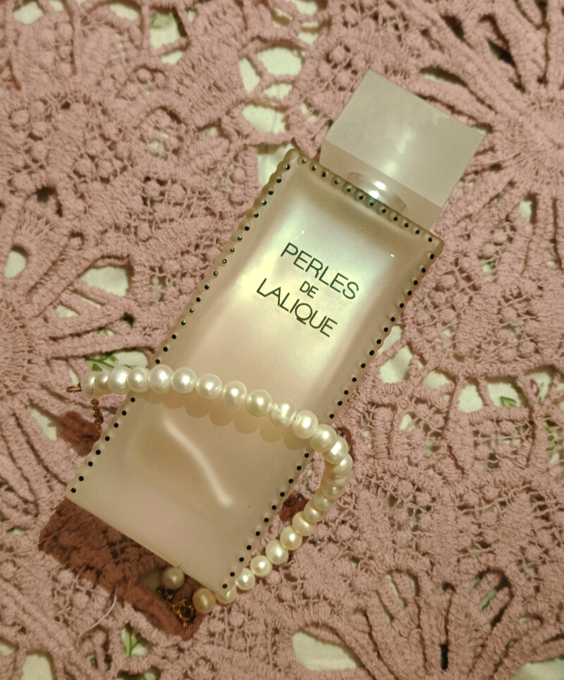 بوی دانه های مروارید