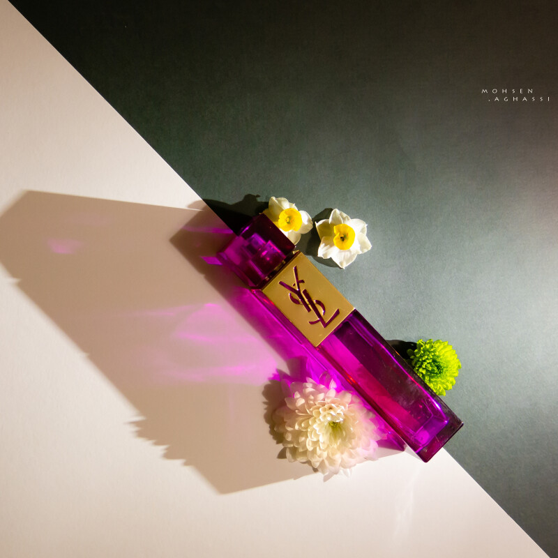 سیاه، سفید، ارغوانی