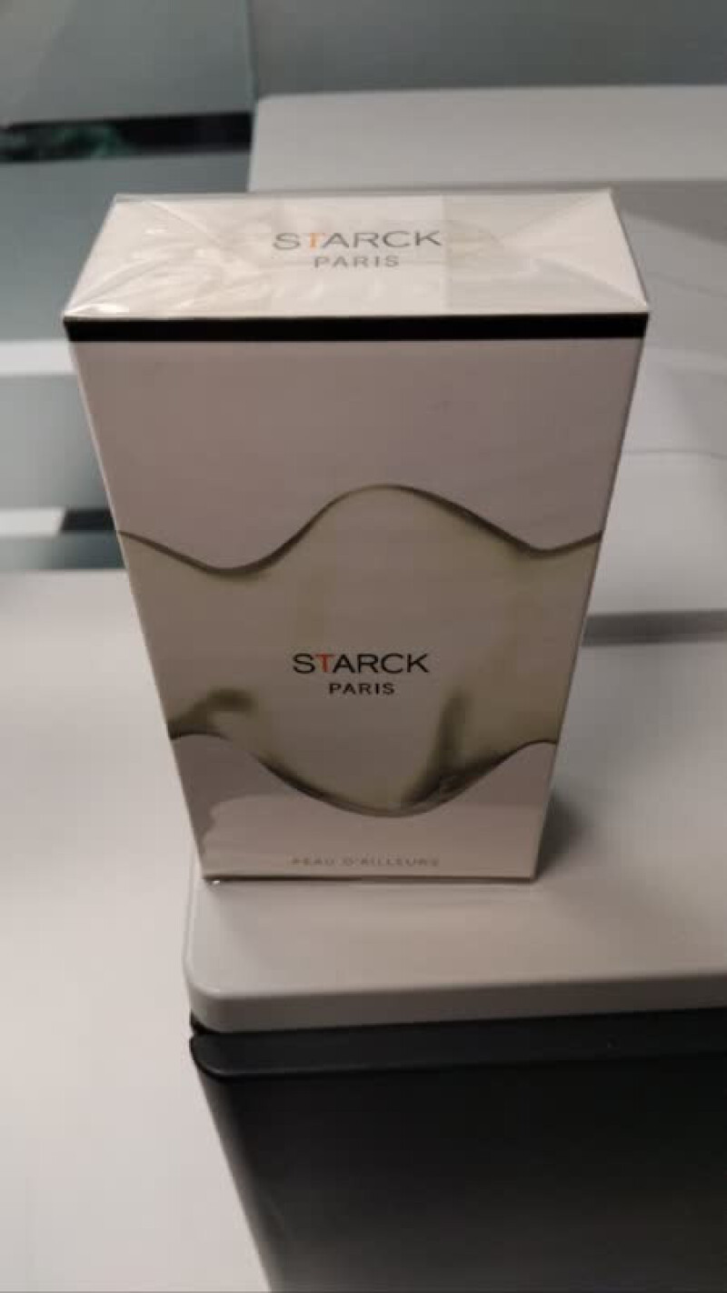 لطیف و زیبا همچون Peau d'Ailleurs