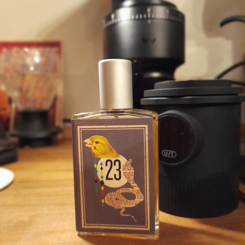 کبرا و قناری