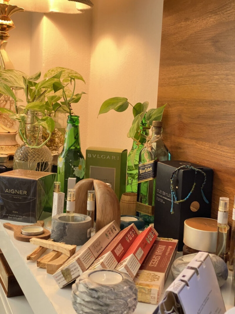 سال نو پیشاپیش بر عزیزان عطر‌افشانی مبارک🌹