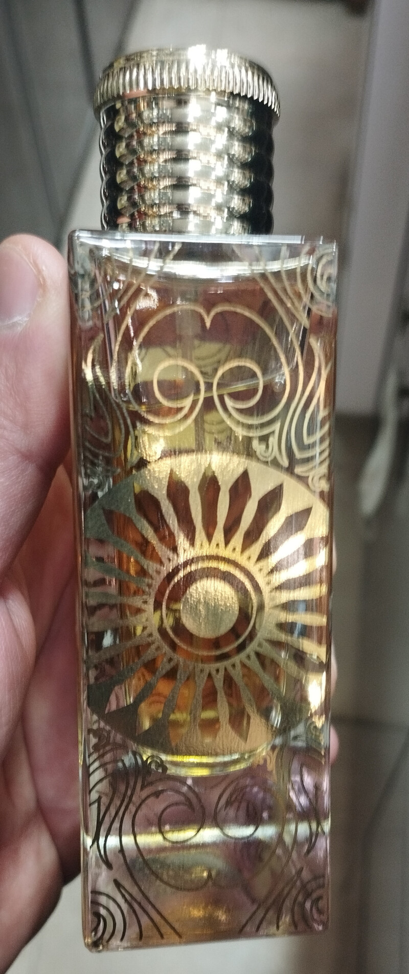 گرم و شیرین میوه ای گلی