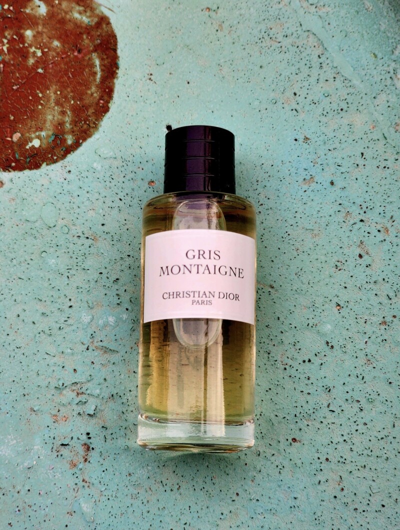 DIOR GRIS MONTAIGNE