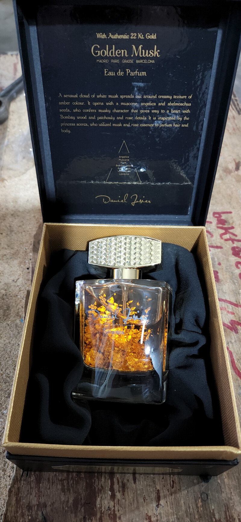 گلدن ماسک از برند معروف اسپانیایی دنیل خوزه