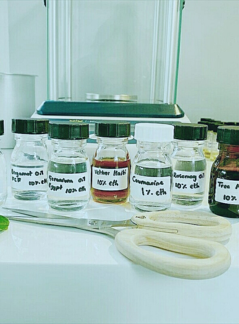 بازطراحی اولین عطرفوژه محور (فوژه رویال)