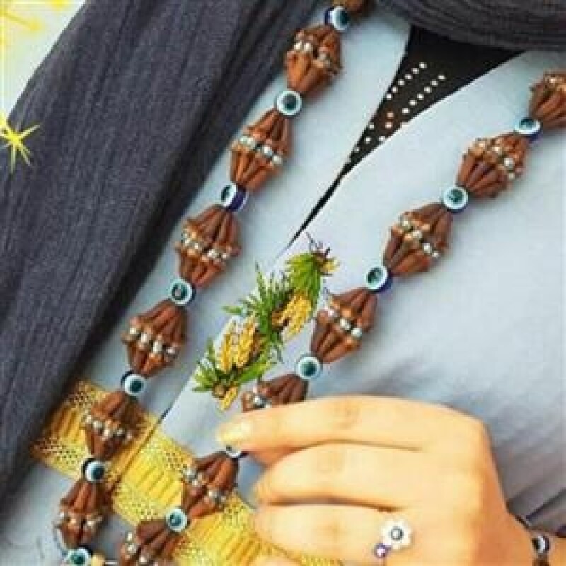 سیب میخک ریز (میخک کوب شده)