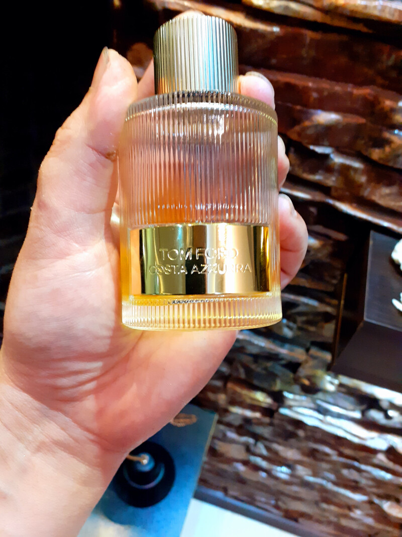 یکی دیگه از تام فوردای دوست داشتنی من از لاین سیگنیچر تام فورد که هنوز اونقدری جدید هست که به اون صورت، مشابه یا کپی ازش نزدن،