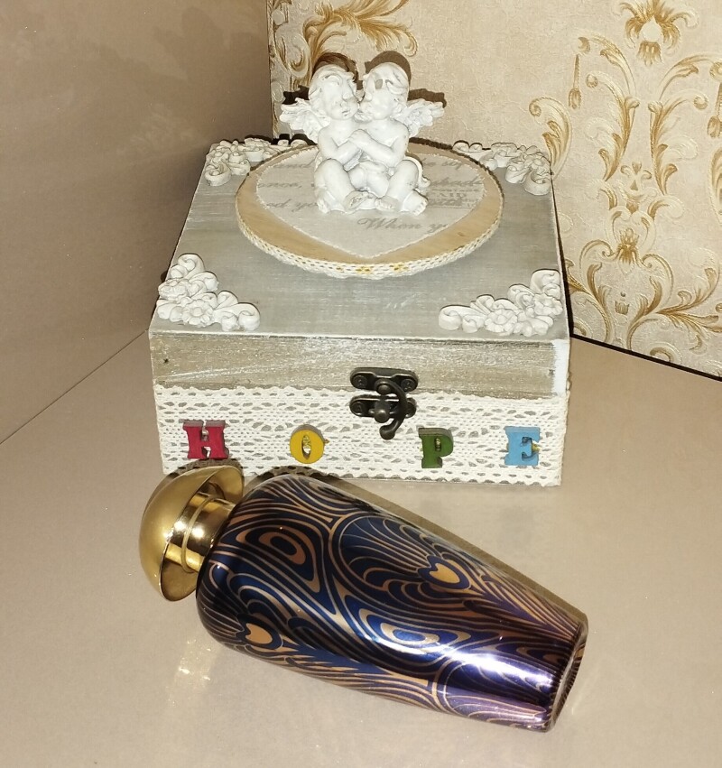 نور تاریکی.....