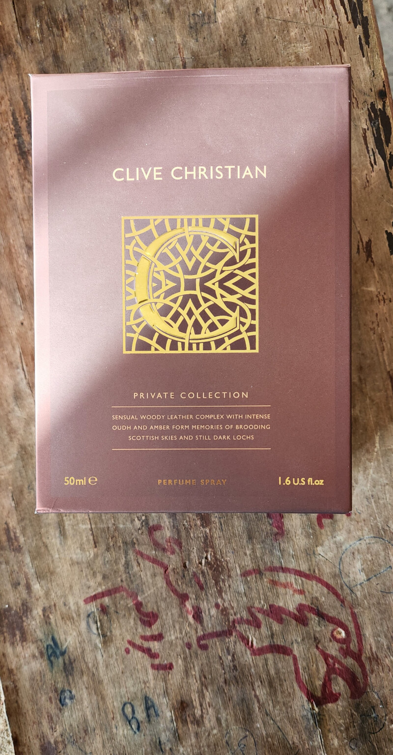 کلایو کریستین c چرمی/چوبی/عودی از لاین پرایوت