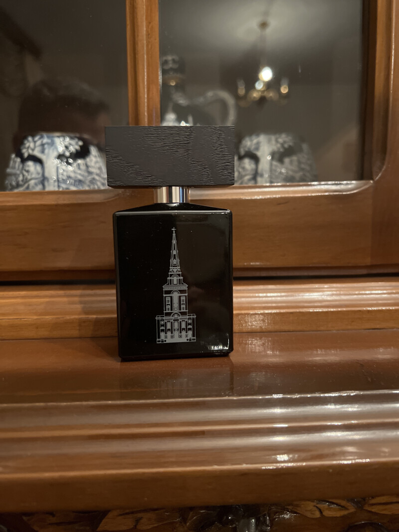 ترور اند مگنیفیسنس…..روایتی از جنس رایحه