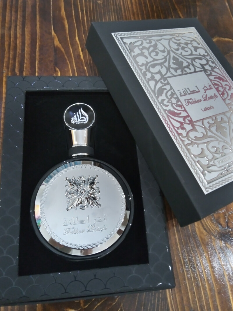 Lattafa Fakhar Black