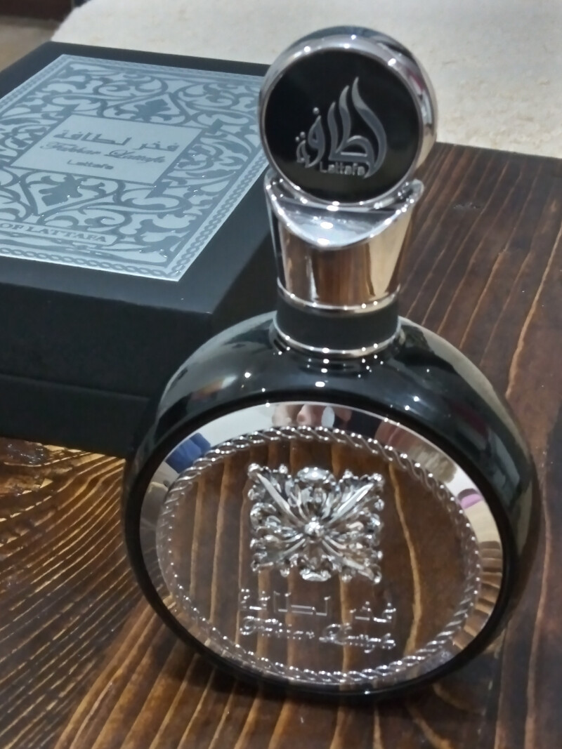 Lattafa Fakhar Black