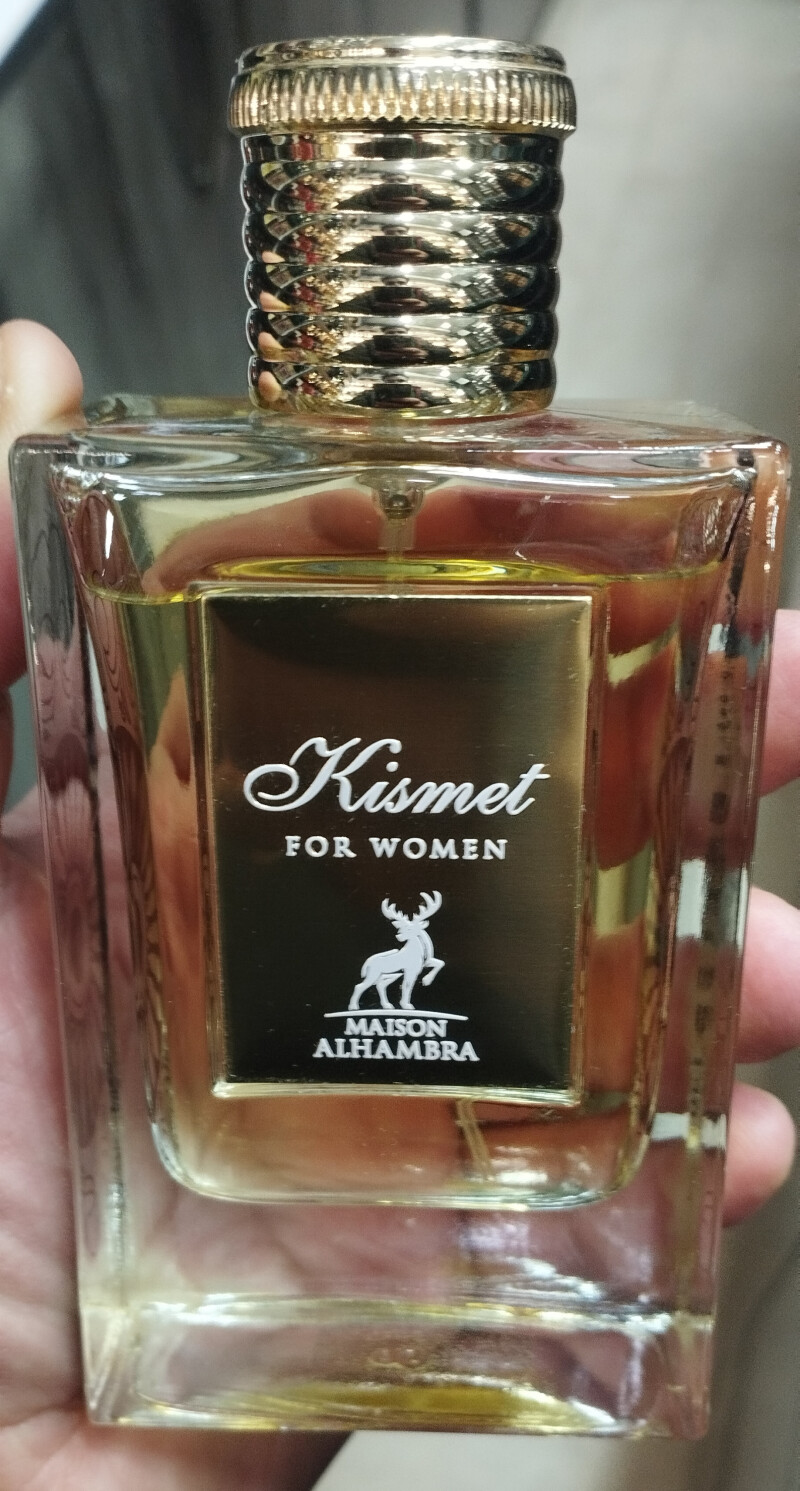 گرم و شیرین میوه ای گلی