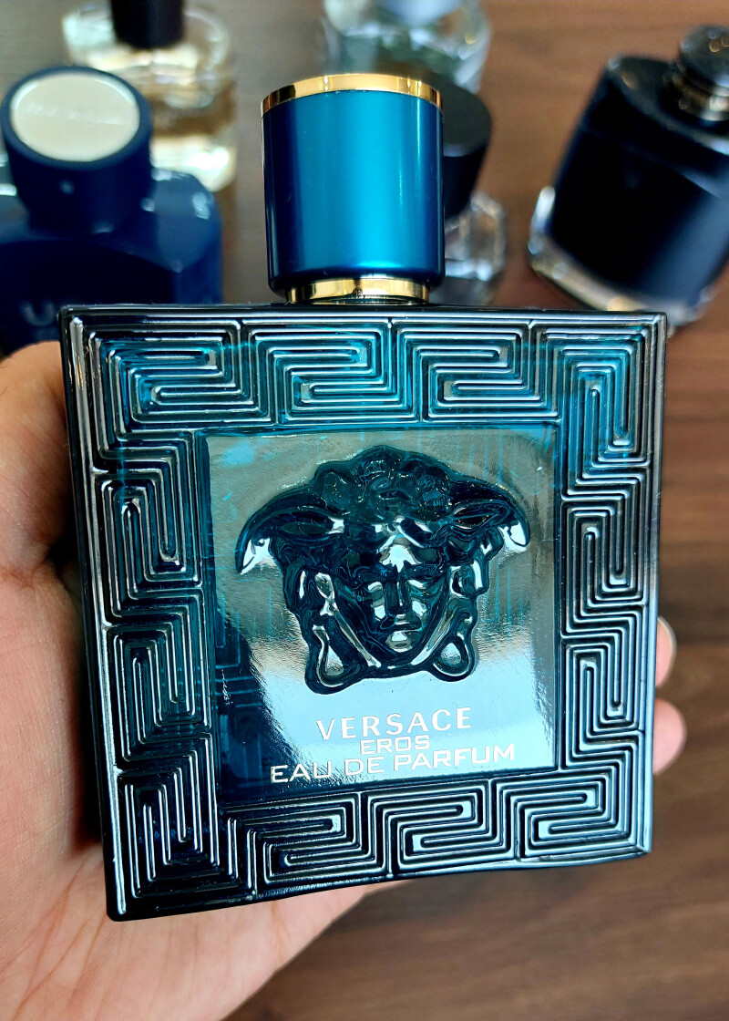 آن مدوسا با اِروس آمد