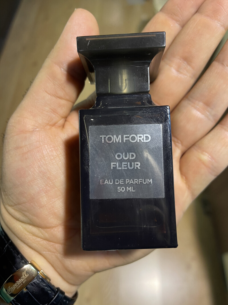 TOM FORD OUD FLEUR PRIVATE BLEND SERIOS