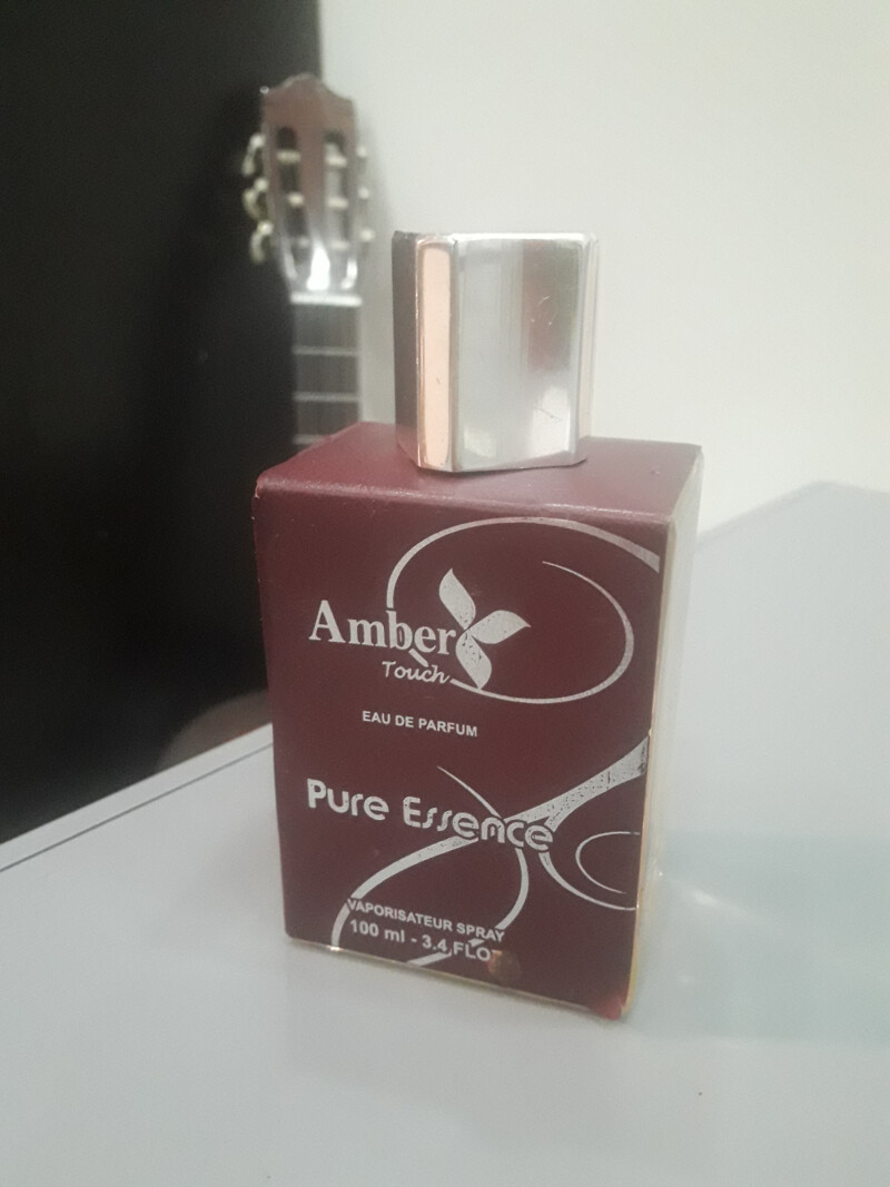 دوست زیرخاکی من، کهربای چوبسان با رگه هایی از یاس