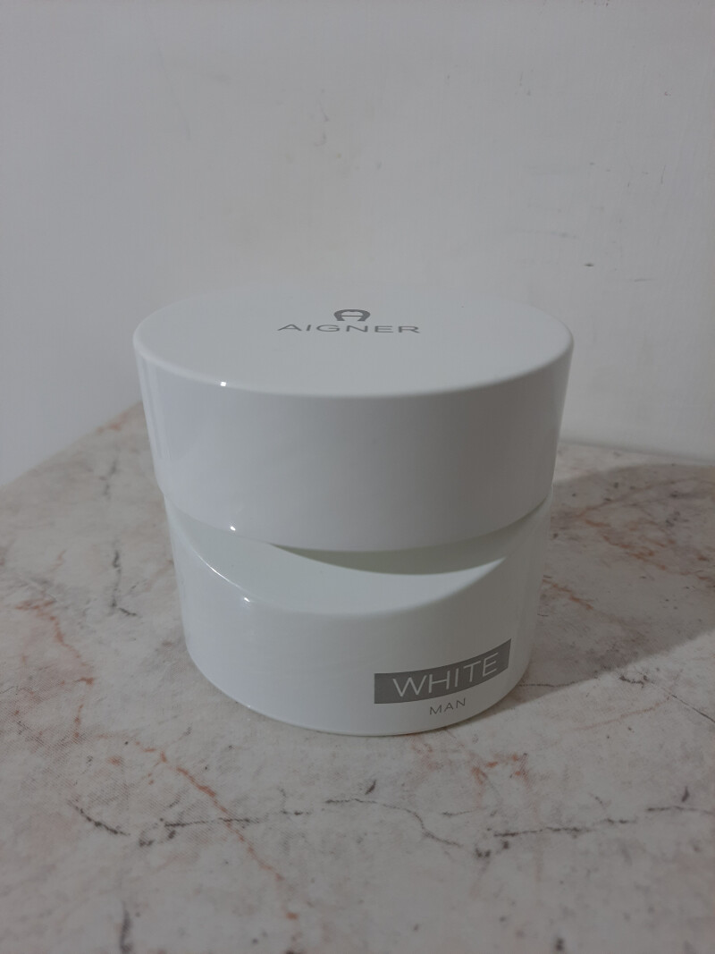 اگنر وایت مردانه لطیف و ملایم