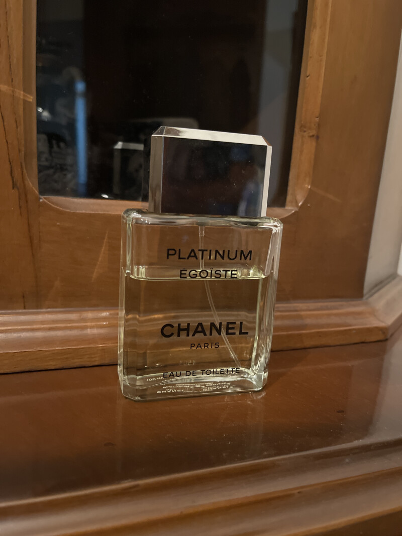 اگوییست پلاتینیوم ….دوریان گری عطرها
