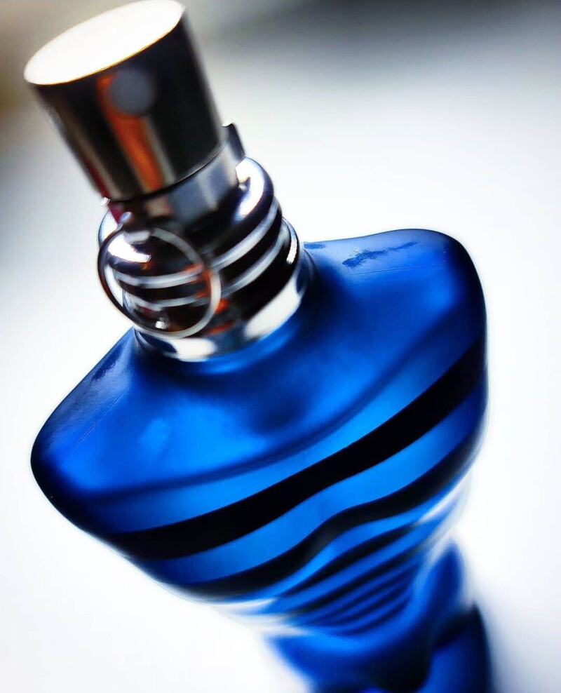 هی... با توام.... منو نگا کن !!!