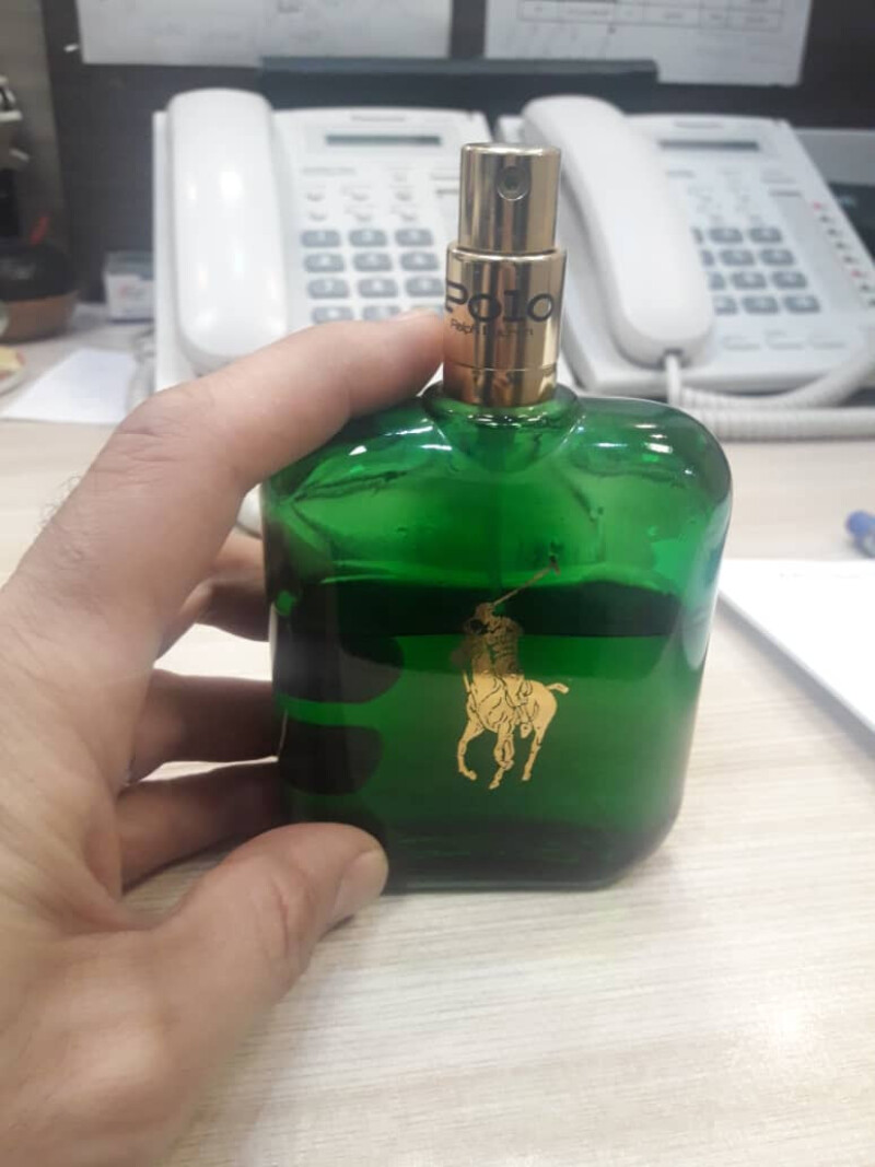 نوستالژیک و با وقار . نیشی در لباس دیزاینر