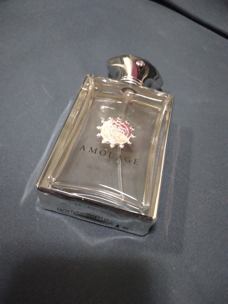 بوی صندل ، عطریاس