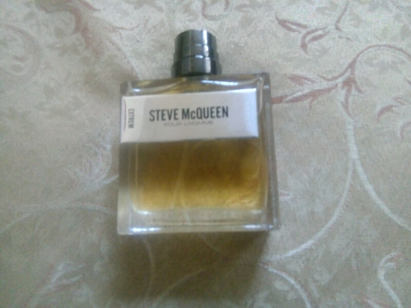 بدون شرح !!!شیروعسل رایحه تند وچوبی 