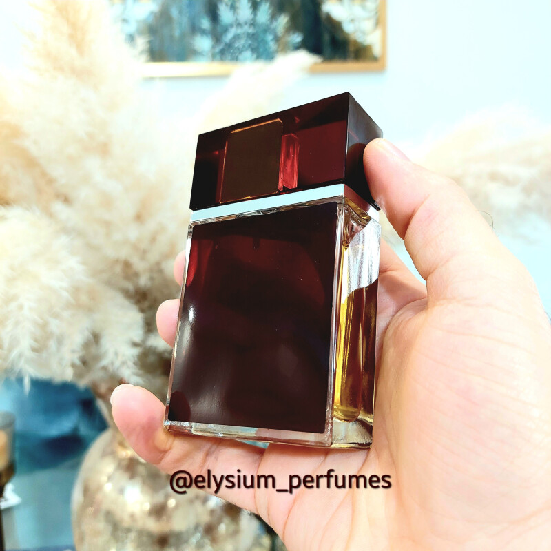 M7 Yves Saint Laurent