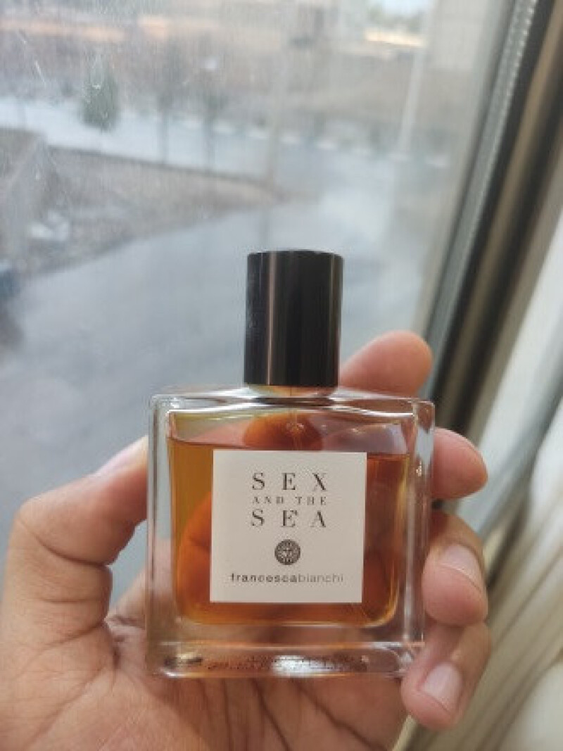 س.ک.س اند د سی در یک روز بارانی