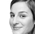 جولیت کاراگیوزوگلاو