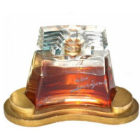 New Horizons-پارفومز کیرو نیو هوریزنز