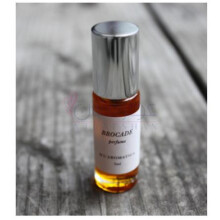 Brocade-له آروماتیکا بروکید