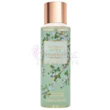 Wonderland Woods 2023-ویکتوریا سیکرت واندرلند وودز 2023