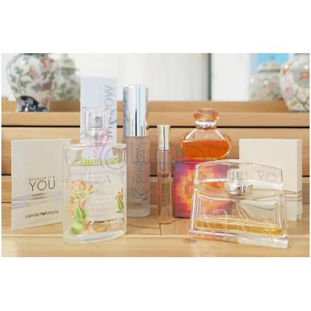 Eau de Cologne aux Graines d'Amandier-بین اتری او د کلن او گرینز د اماندیر