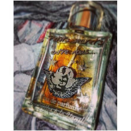 Petits Secrets Entre Nous-دس فیلز ا لا وانیل پتیتس سکرتس اینتری نوس