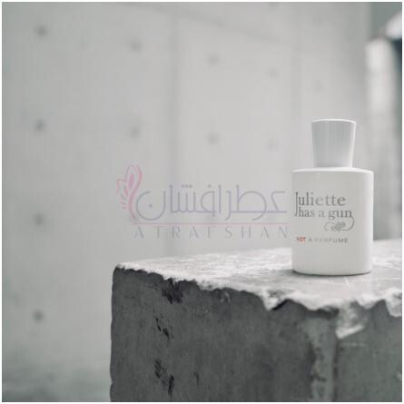 Not A Perfume-جولیت هز ا گان نات ا پرفیوم
