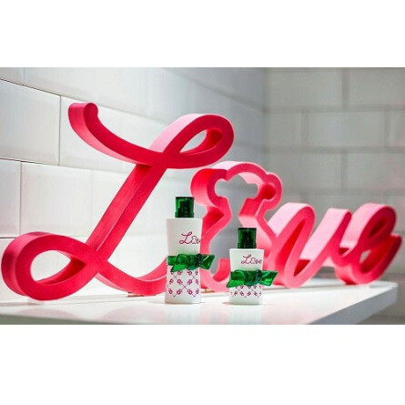 Love Moments-توس لاو مومنتس