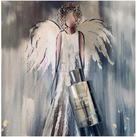 Citizen Queen-جولیت هز ا گان سیتیزن کویین