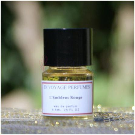 L’Emblem Rouge-ان وویاژ پرفیومز له امبلم رژ