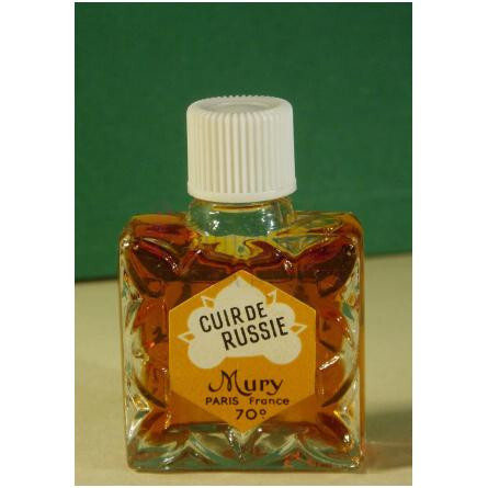 Cuir de Russie-موری پاریس کویر د روسی