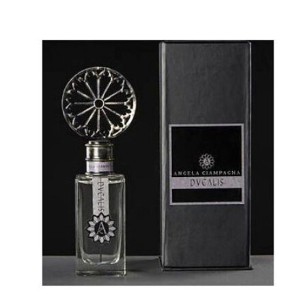 Ducalis-آنجلا چامپاینیا دوکلیاس