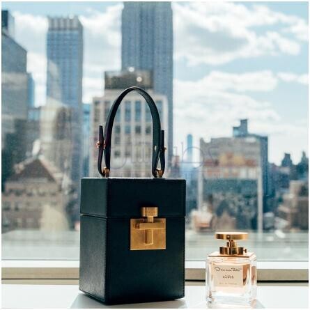 Alibi Eau de Parfum-اسکار دلا رنتا الیبی ادوپرفیوم