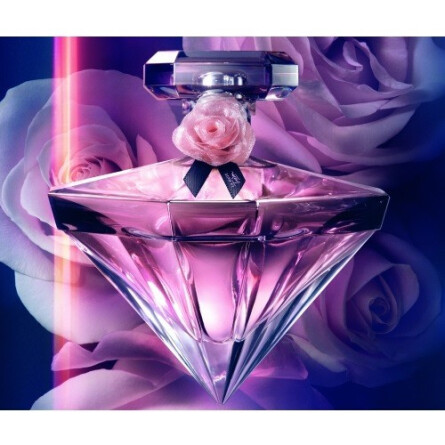 la nuit tresor caresse lancome