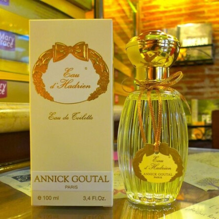 Eau d'Hadrien-آنیک گوتال او د هدرین